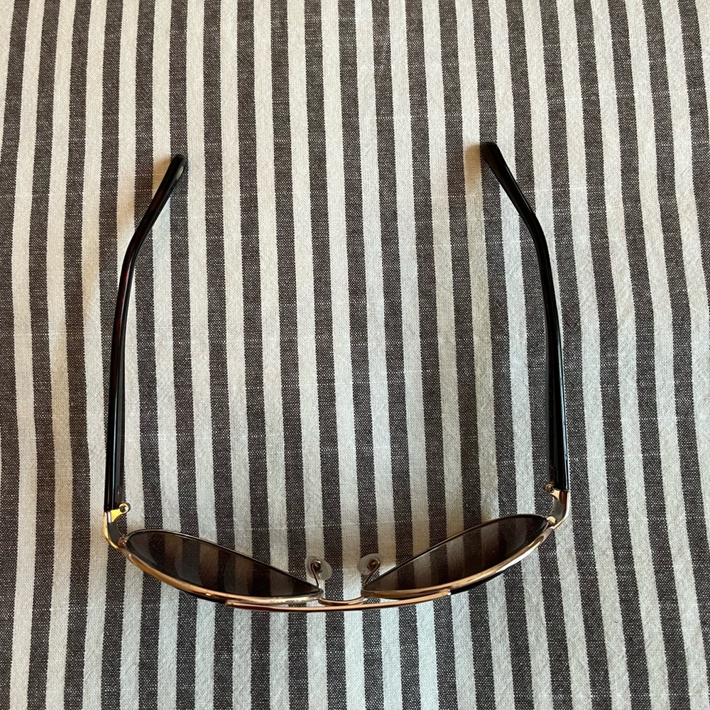 FOSSIL aviator sunglasses - Picture 6 of 6